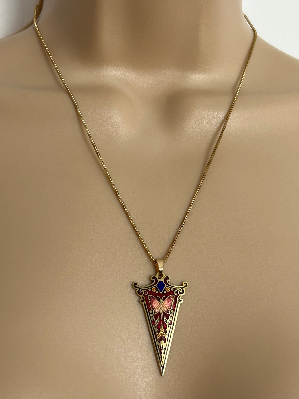 Vintage Gold Tone Red Butterfly Pattern Dagger Shaped Pendant & Necklace