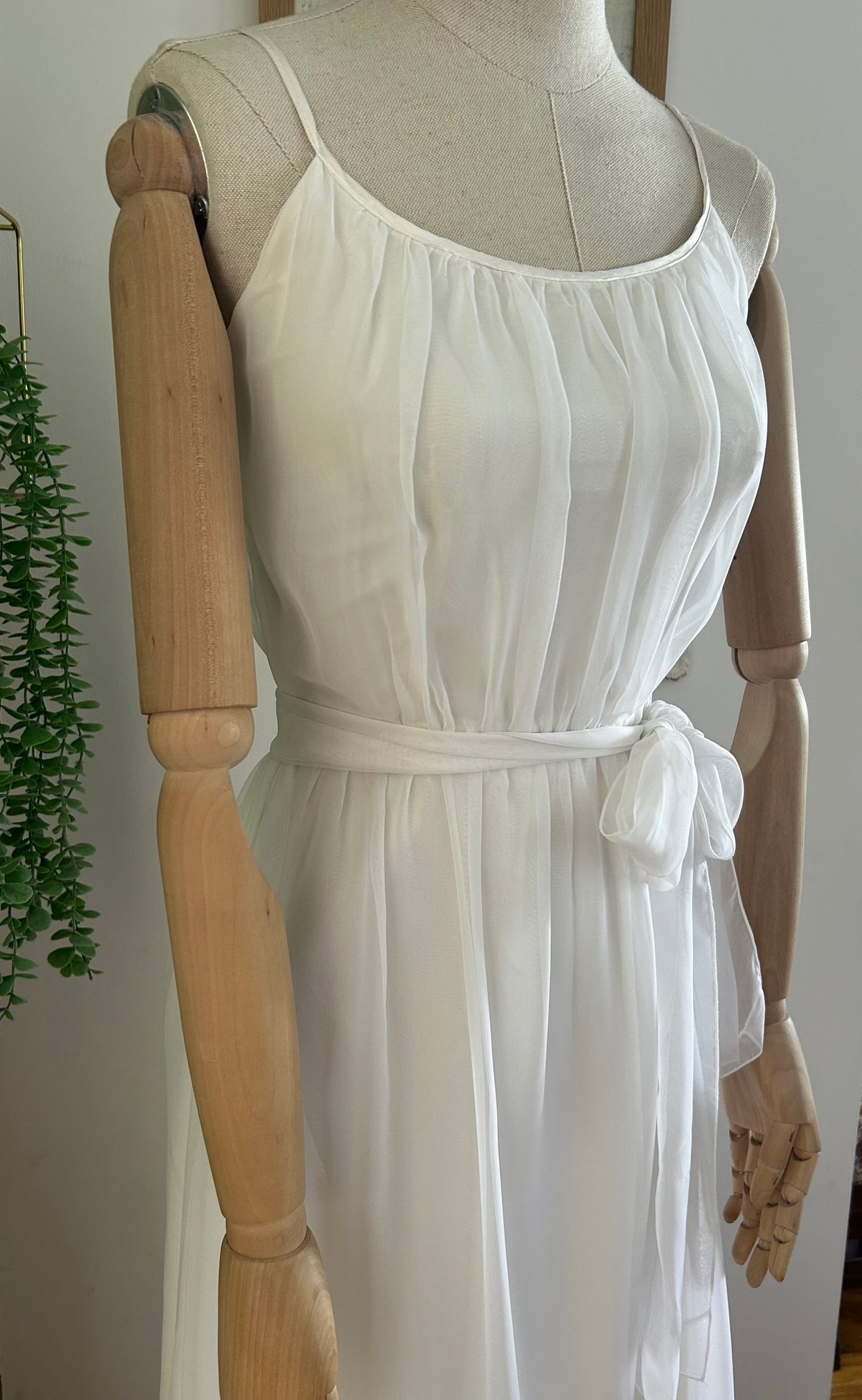 Vintage 1970s Size 6 VERA MONT White Chiffon Strappy Belted Maxi Dress