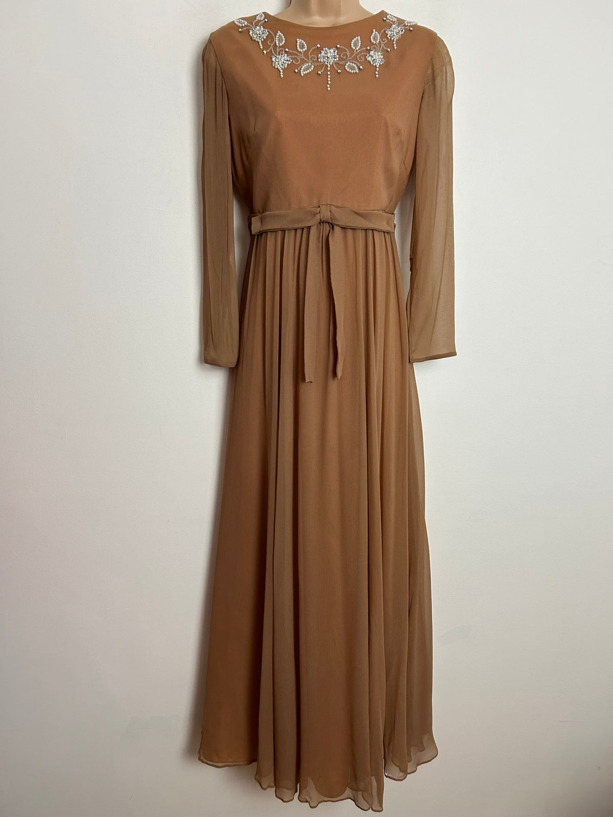 Vintage 1960s RICCI MICHAELS UK Size 10 Beautiful Caramel Silk Crepe Bead Embellished Evening Dress