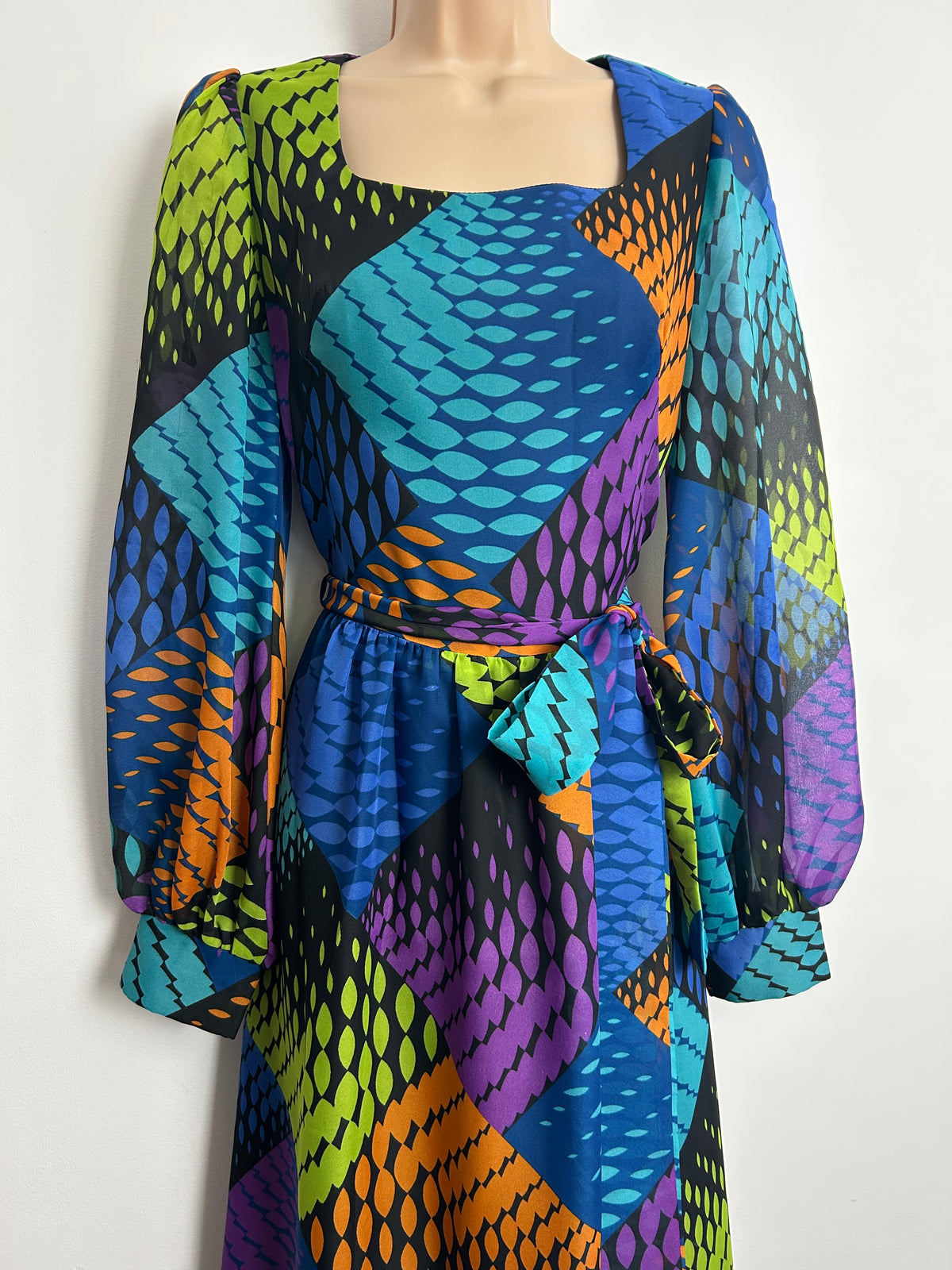 Vintage 1970s Size 8 Blue Purple Orange & Green Abstract Print Long Sleeve Belted Maxi Dress