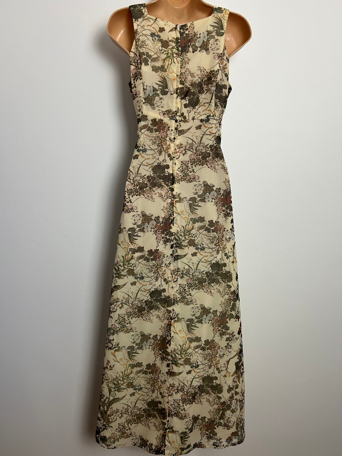 Vintage Early 1970s MARION DONALDSON Size 8 Cream Woodland Botanical Print Maxi Dress