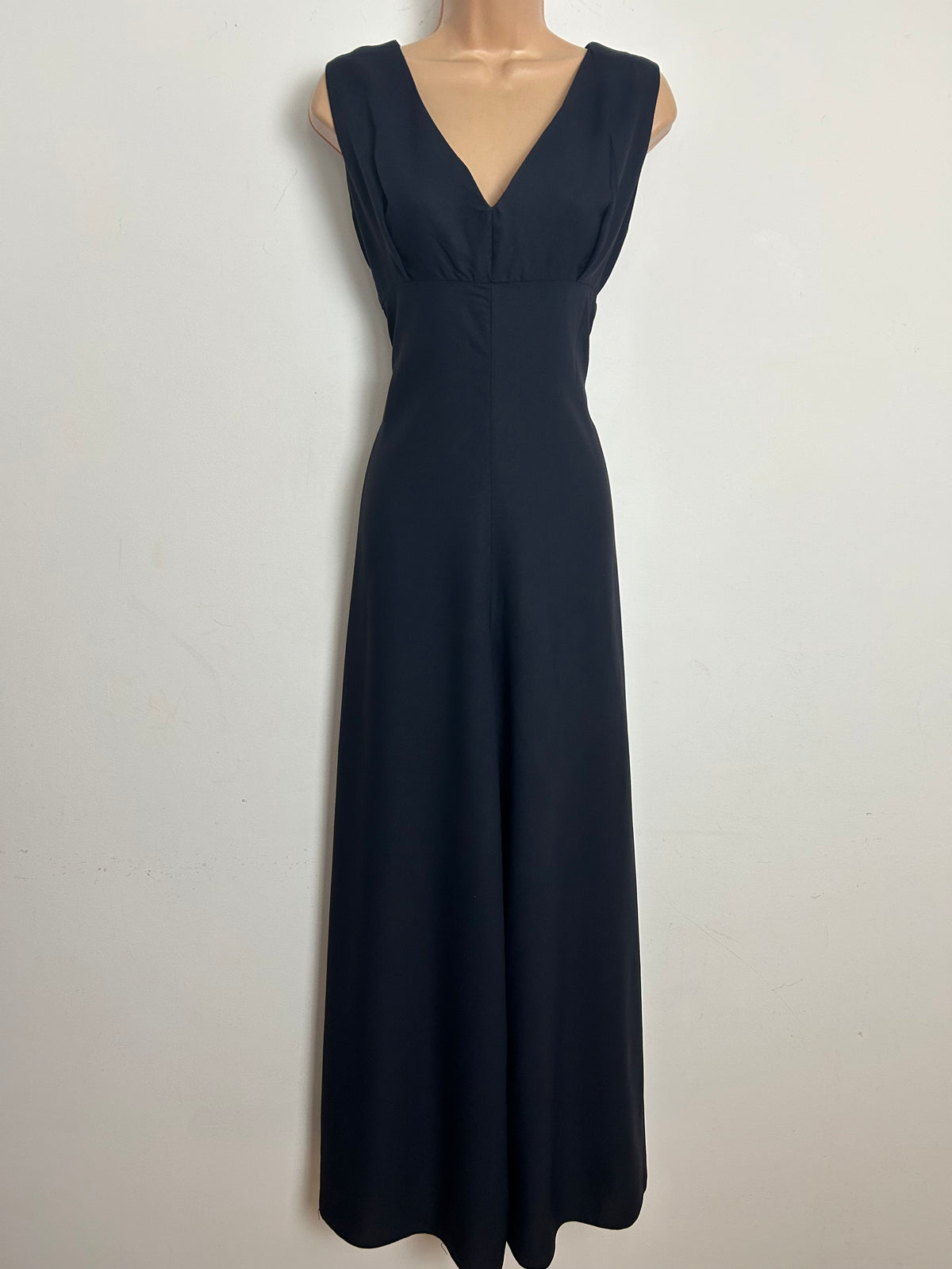 Vintage 1970s Size 10-12 Black Sleeveless Wide Leg Classic Jumpsuit