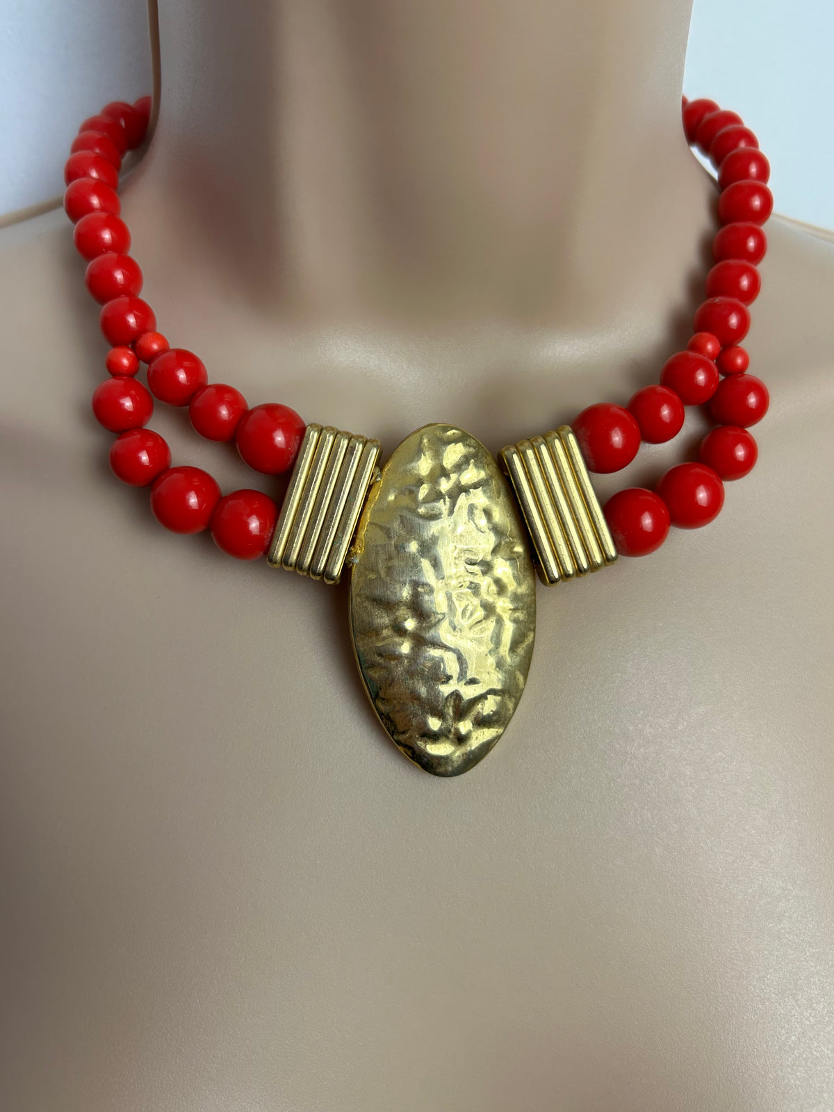 Vintage Red & Gold Plastic Bead Choker Style Necklace