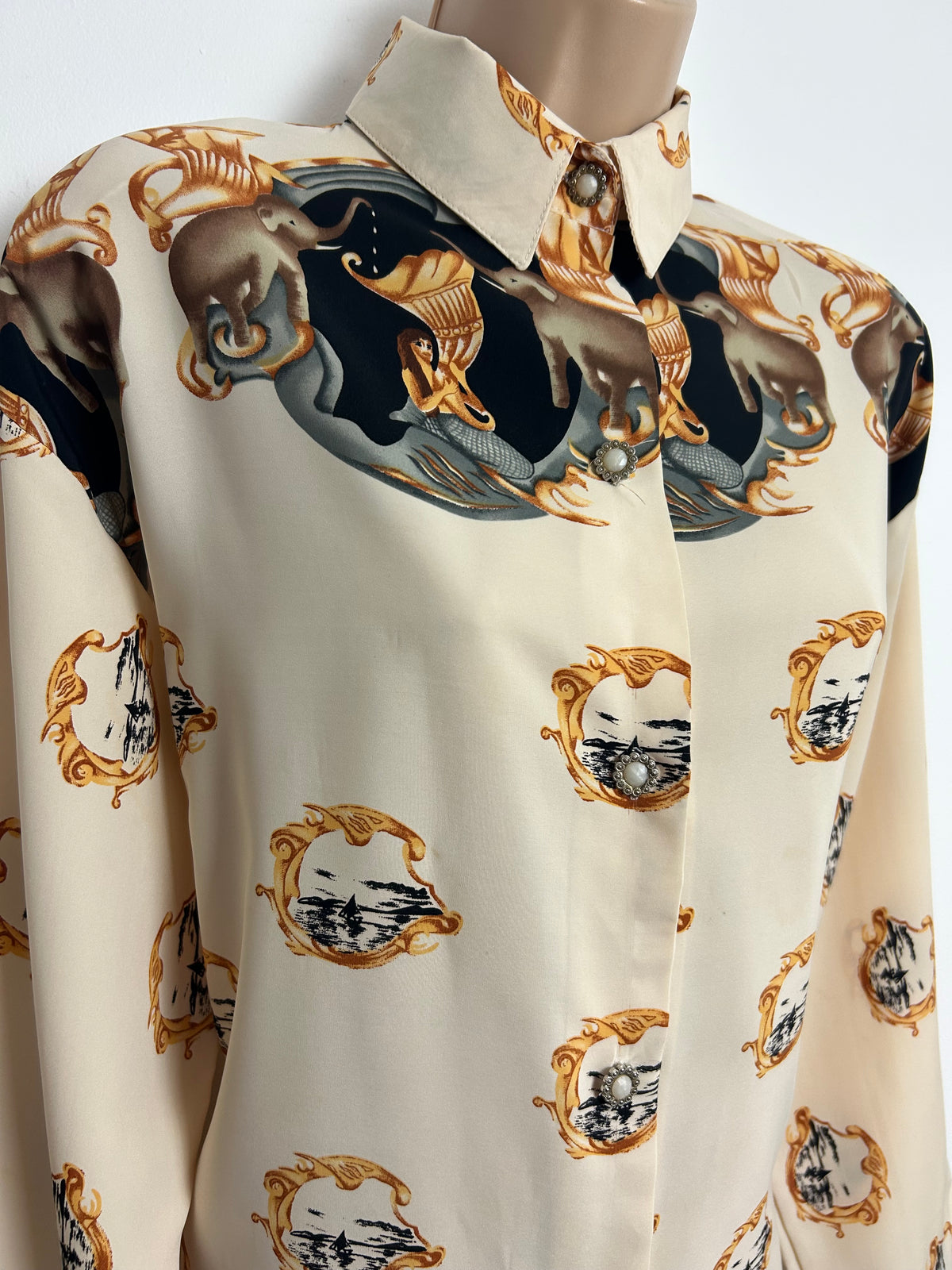 Vintage 1980s Size 14-16 Cream Elephants Mermaids & Yacht Novelty Print Long Sleeve Shirt