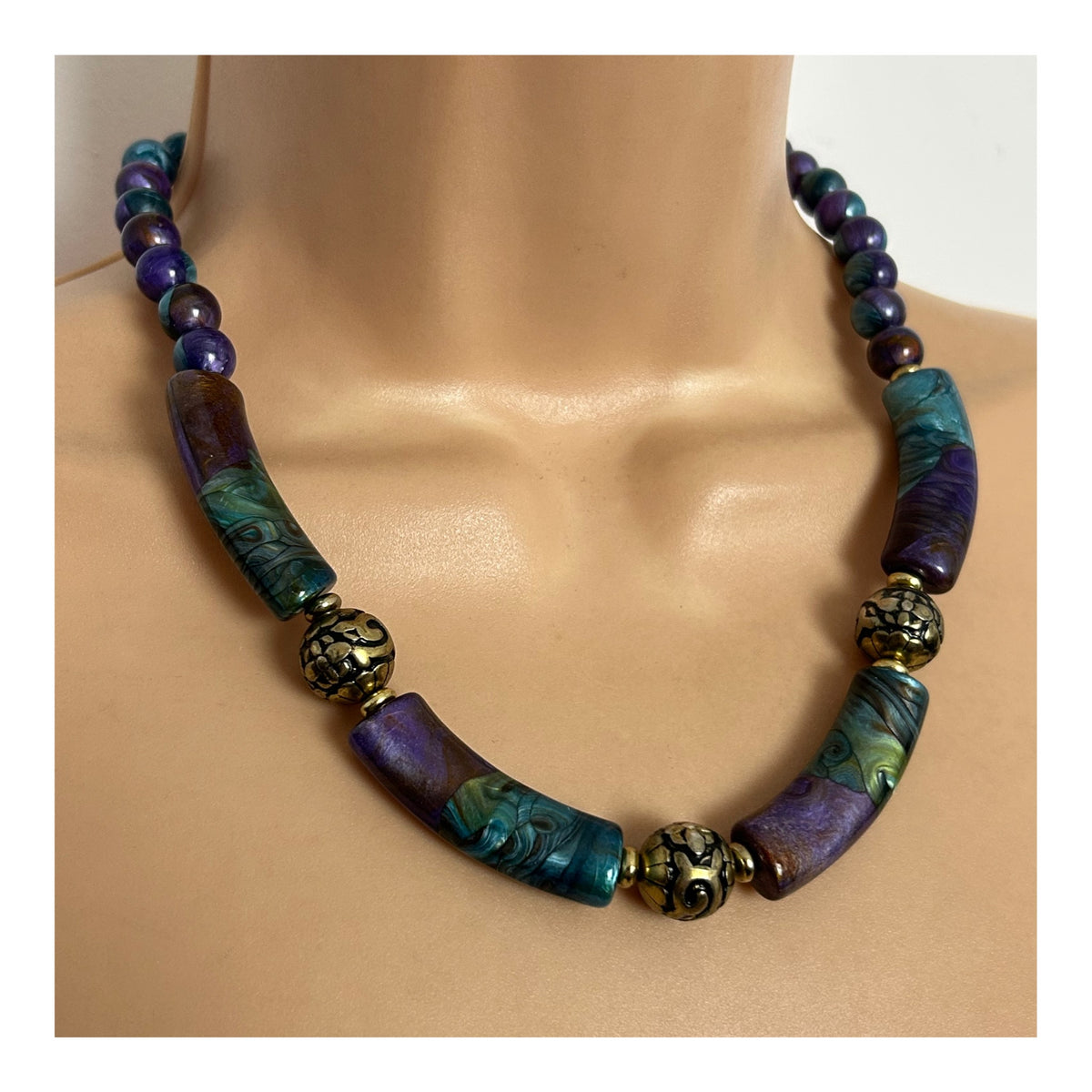 Vintage 1980s Teal Purple & Gold Colour Plastic Beaded Necklace