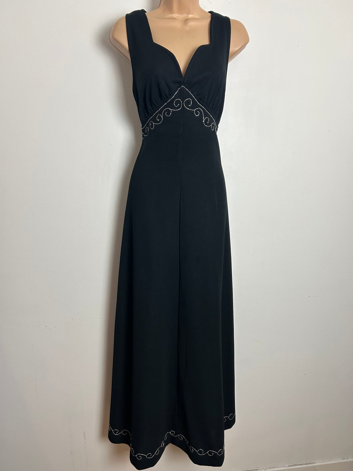 Vintage 1970s Size 8 Black & Silver Braid Trim Sleeveless Occasion Evening Maxi Dress
