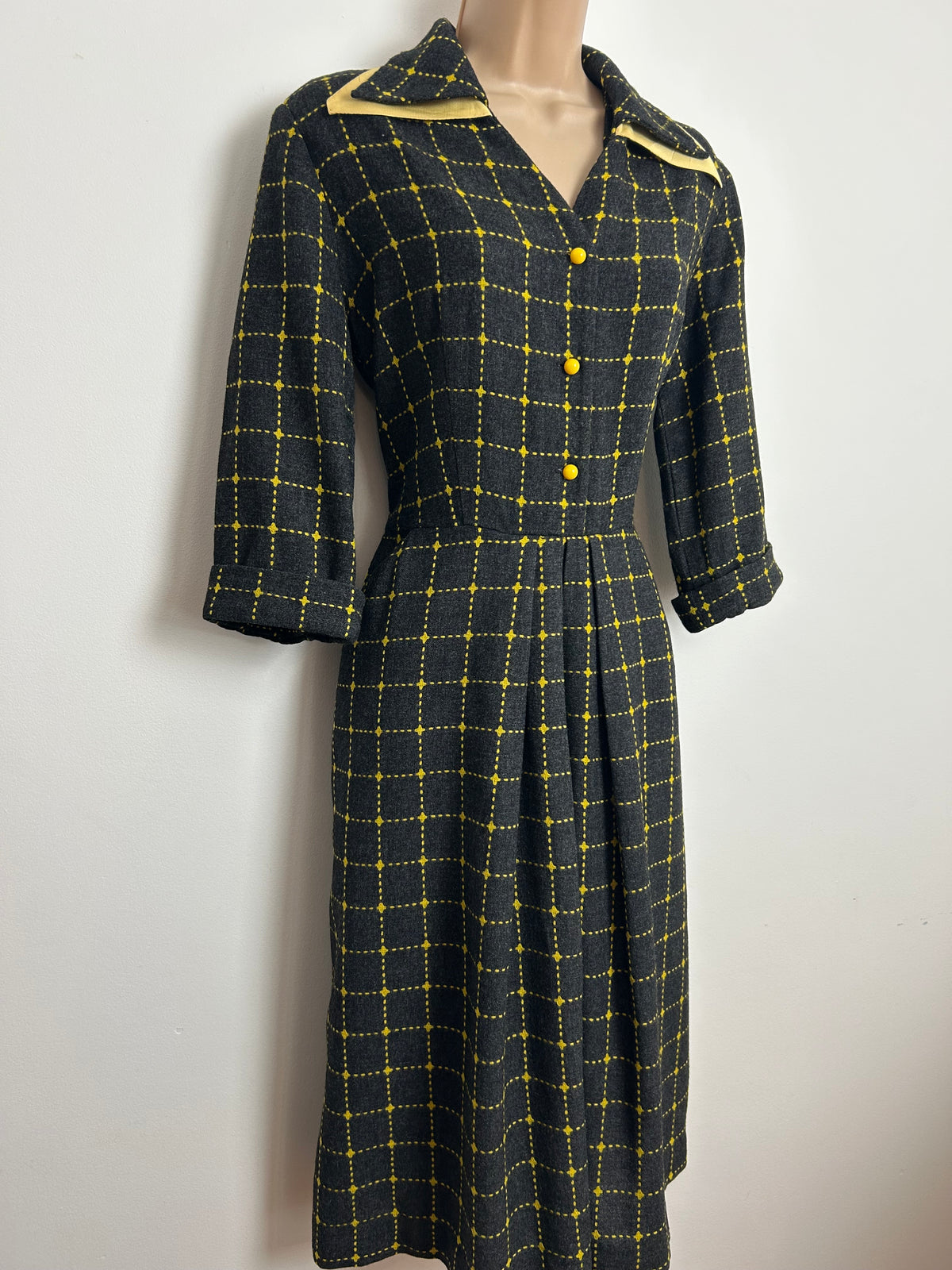 Vintage 1950s Size 12 Dark Grey & Yellow Check Pattern Pleated Wool Blend Pleated Day Dress