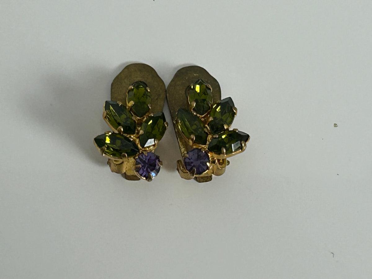 Vintage 1960s Pretty Gold Tone Green & Purple Set Leaf Style Clip On Earrings