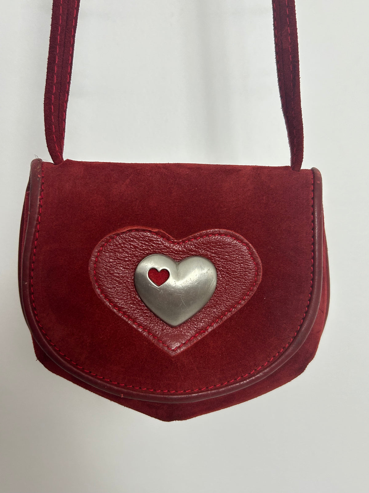 Vintage Early 1980s German Folk Red Suede Heart Detail Oktoberfest Trachten Dirndl Mini Crossbody Bag