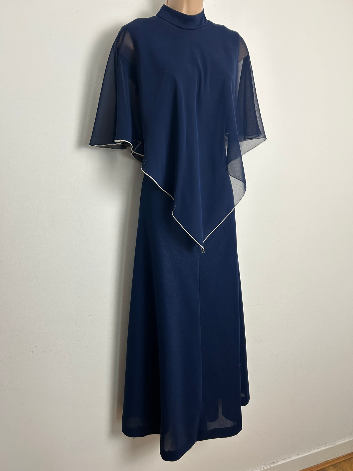 Vintage 1970s Size 10 Navy Blue Capelet Cape Sleeve Layered Boho Maxi Dress