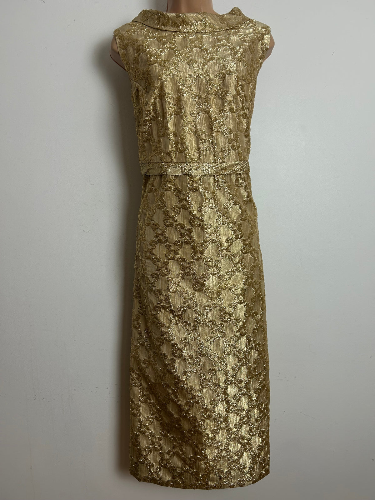 Vintage 1960s Size 14 Metallic Gold Sleeveless Christmas Party Occasion Midi Dress
