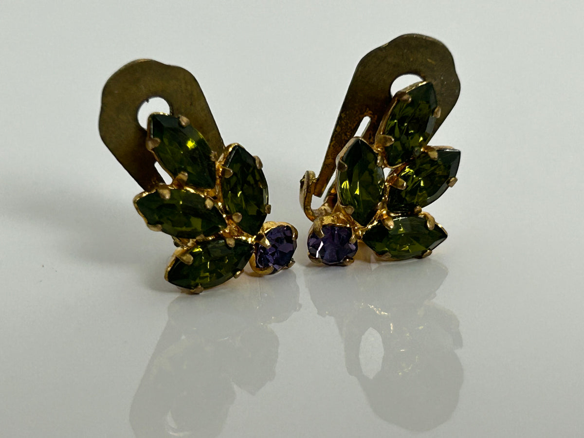 Vintage 1960s Pretty Gold Tone Green & Purple Set Leaf Style Clip On Earrings