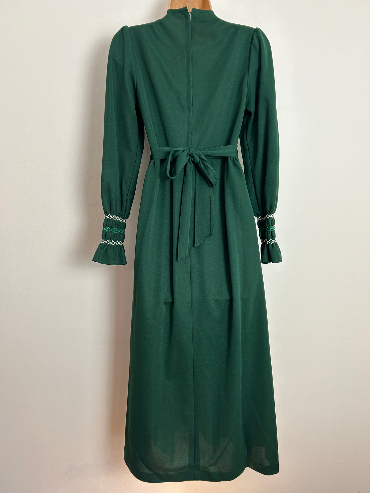 Vintage 1970s UK Size 8/10 Bottle Green Shirred Stretchy Bodice Long Sleeve Tie Back Boho Maxi Dress