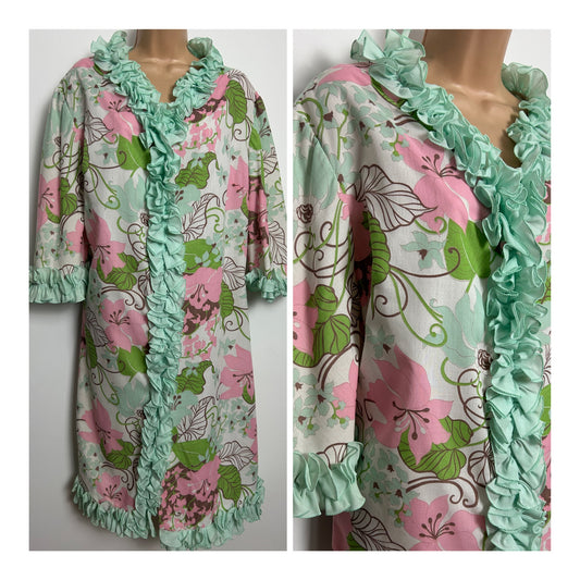 Vintage Late 1960s Early 1970s Size 12-14 White Pink & Mint Green Floral Print Ruffle Trim Hostess Gown/Housecoat