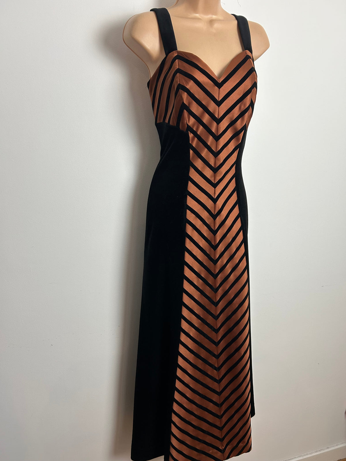Vintage Early 1980s VERA MONT FRANCE Size 8-10 Black Velvet & Bronze Satin Stripe Panel Occasion Evening Maxi Dress