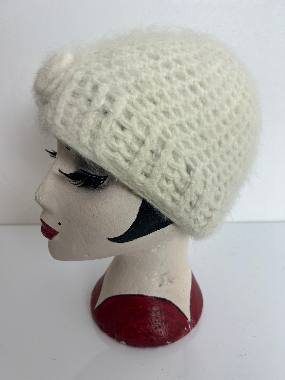 Vintage C&A Handcrafted Cream Soft Fluffy Angora Mix Beanie Winter Hat