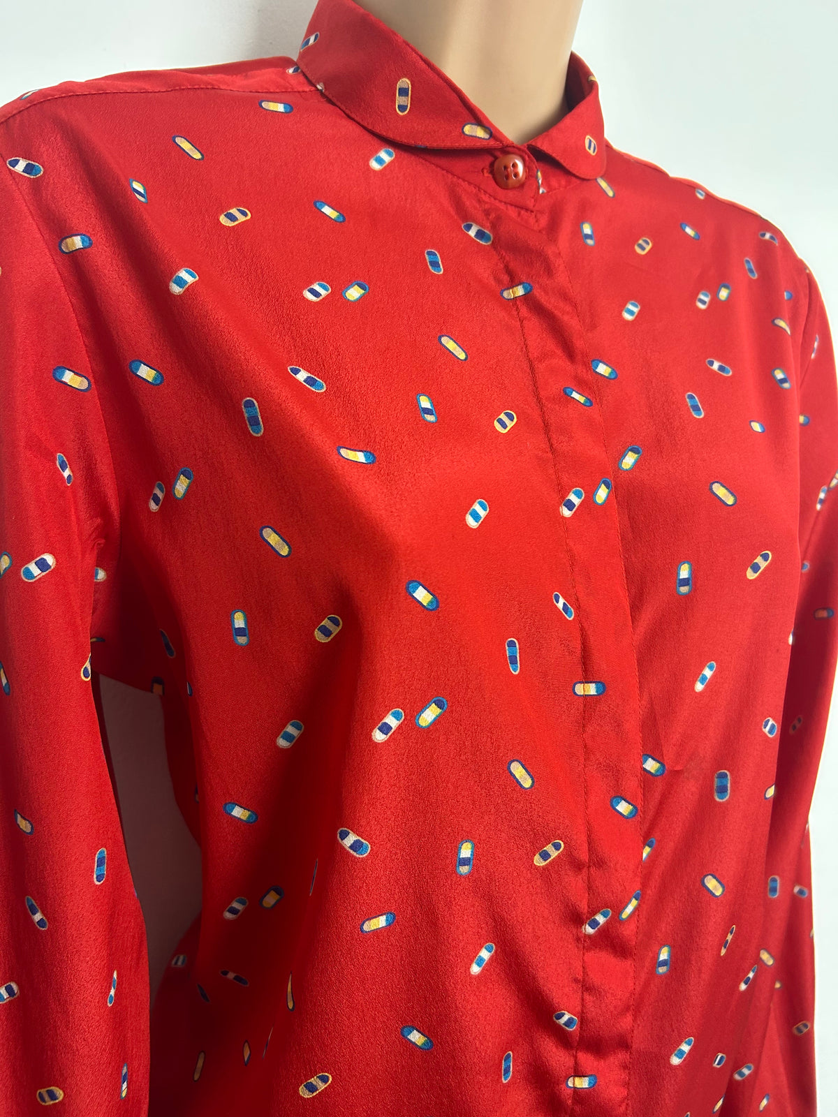 Vintage Early 1980s Size 10-12 Red Abstract Print Long Sleeve Shirt