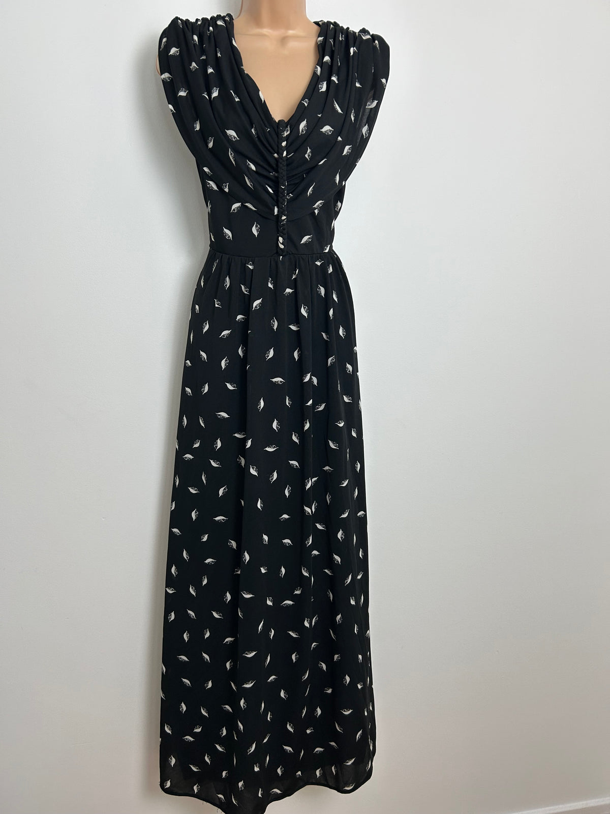 Vintage Early 1980s Size 10 Black & White Leaf Print Gather Pleated Plaited Detail Maxi Dress