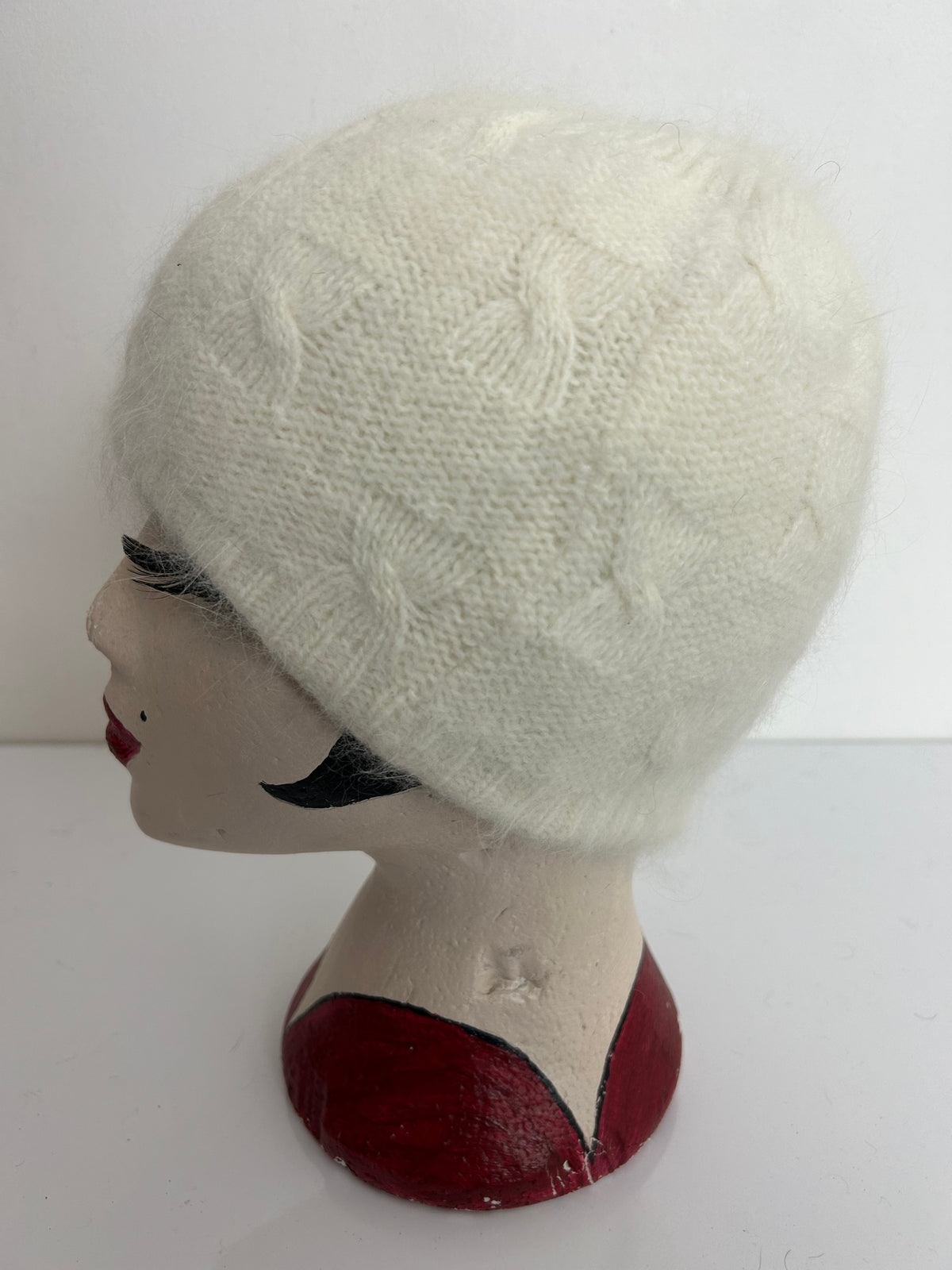 Vintage Cream Wool & Angora Mix Chunky Knit Beanie Style Hat