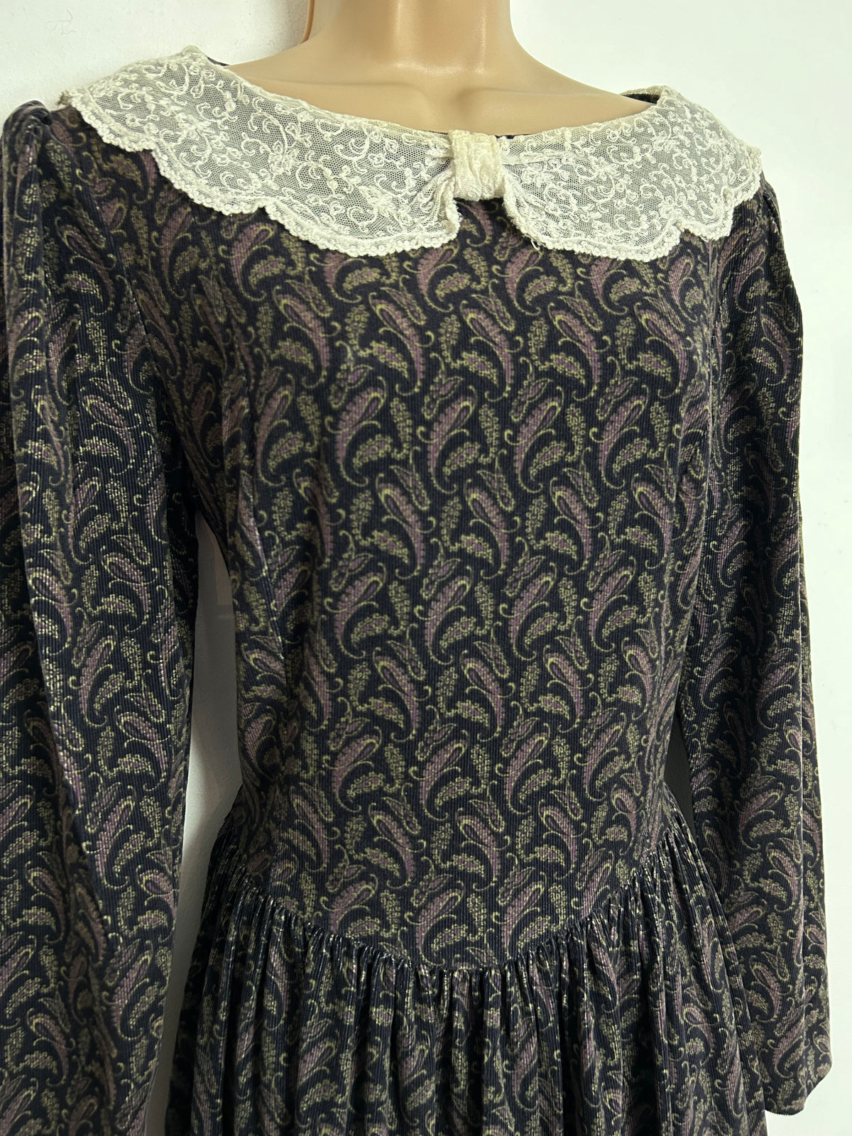 Vintage 1980s LAURA ASHLEY UK Size 12 (Size 14 On The Label) Black Purple & Green Paisley Needlecord Lace Collar Midi Dress