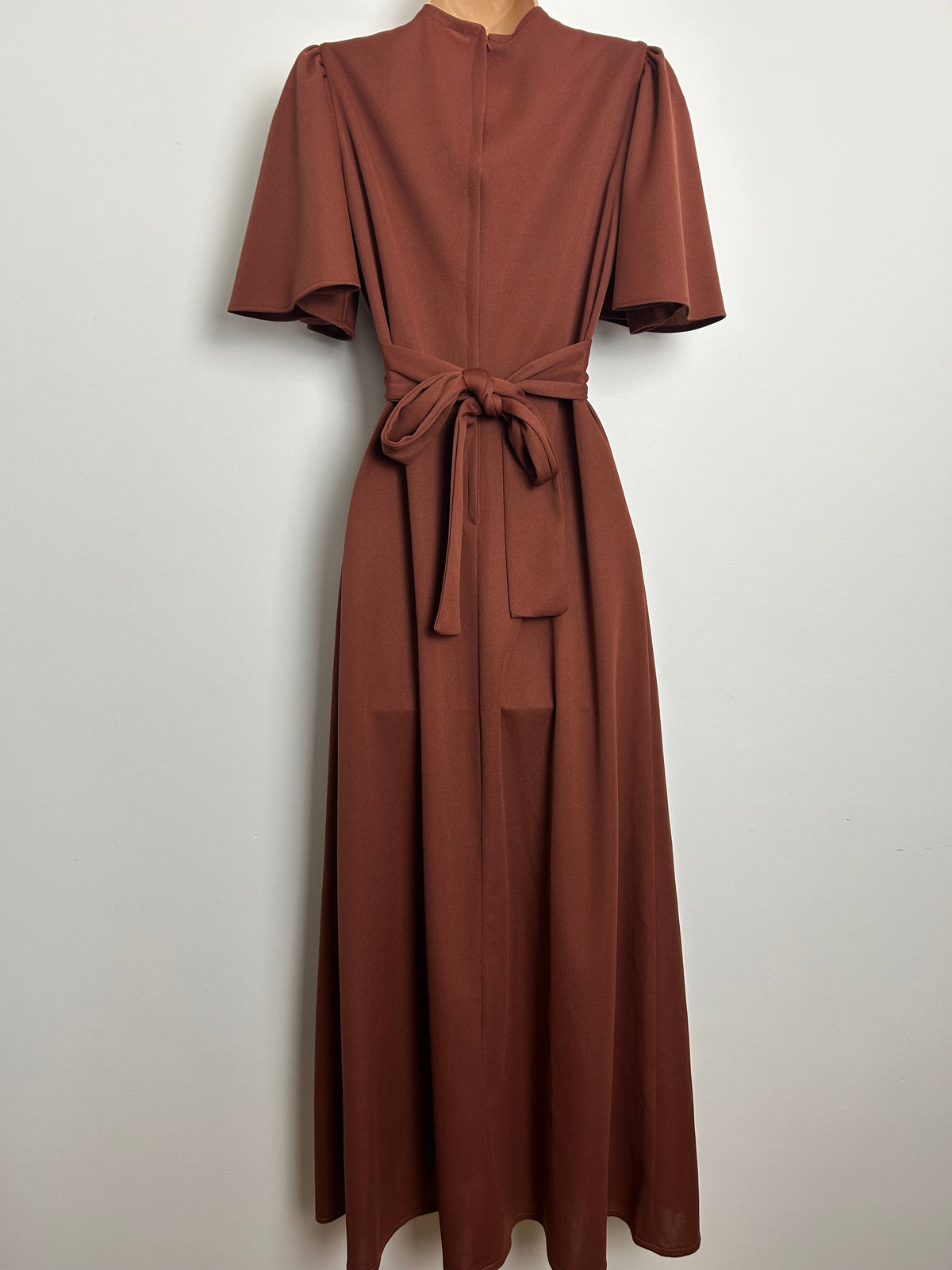 Vintage 1970s Size 8 Brown Flutter Sleeve Tapestry Waist Detail Flutter Sleeve Boho Maxi Dress