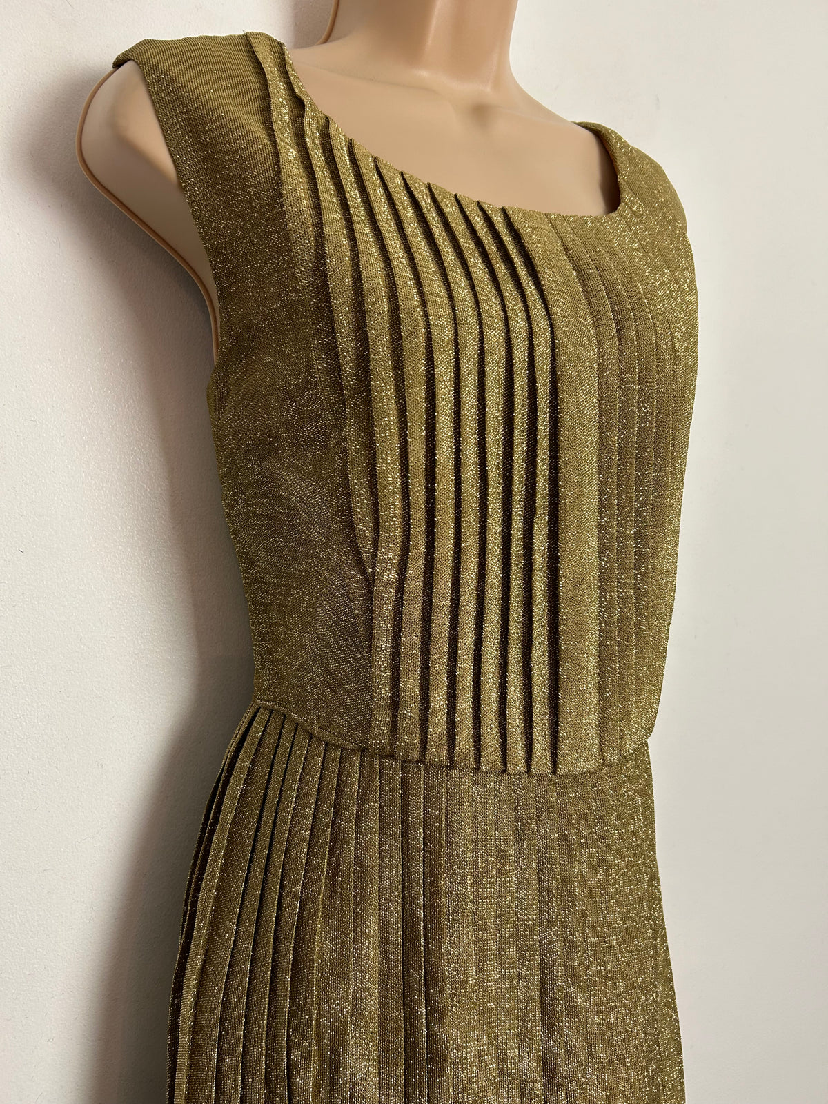 Vintage RARE EARLY 1960S ALICE EDWARDS UK Size 12 Gold Lurex Pleated Xmas Party Dress