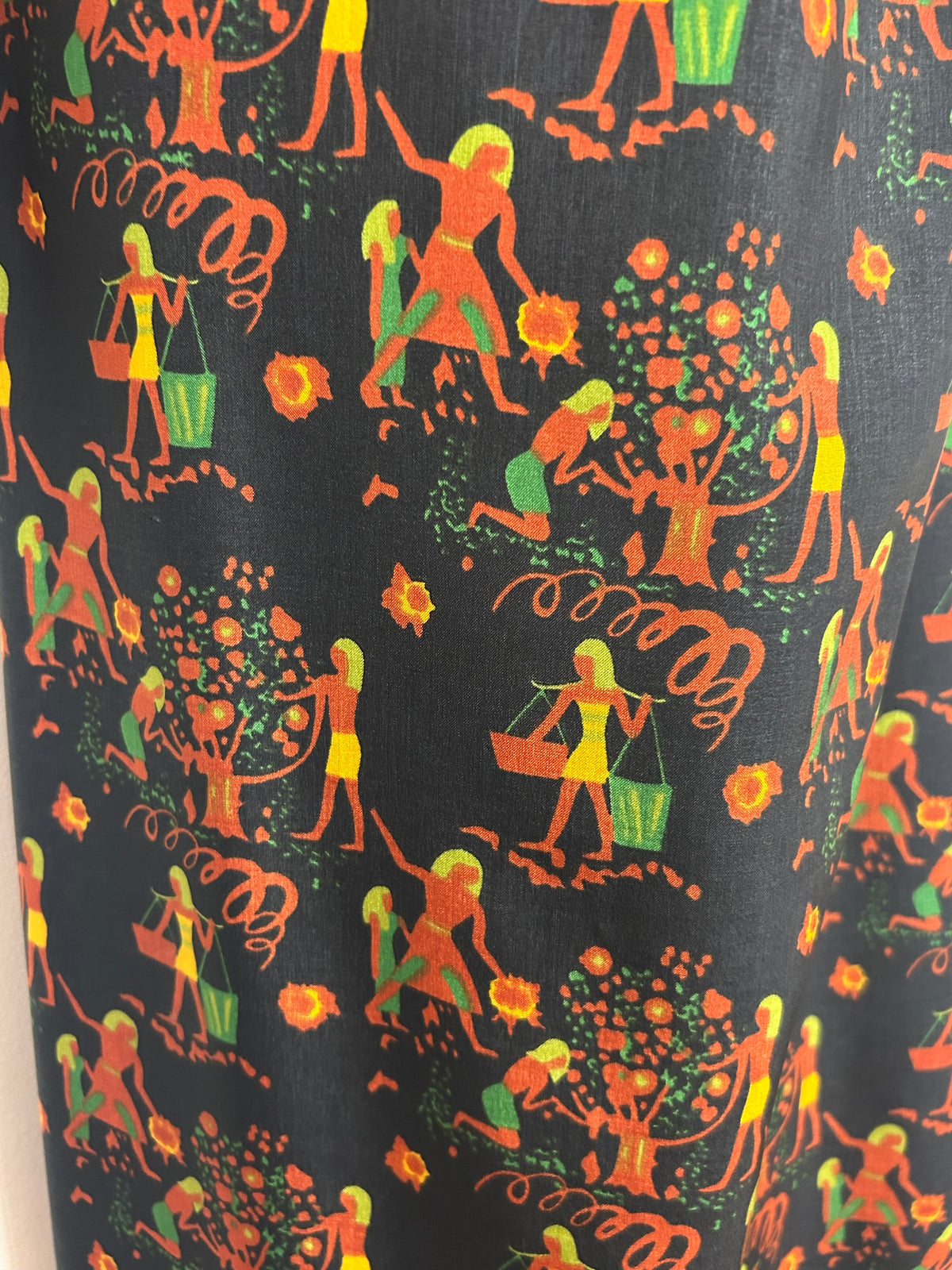 Vintage 1970s JONATHAN E OF LONDON Size 6-8 Black Brown & Mustard Yellow Egyptian Theme Novelty Print Maxi Dress