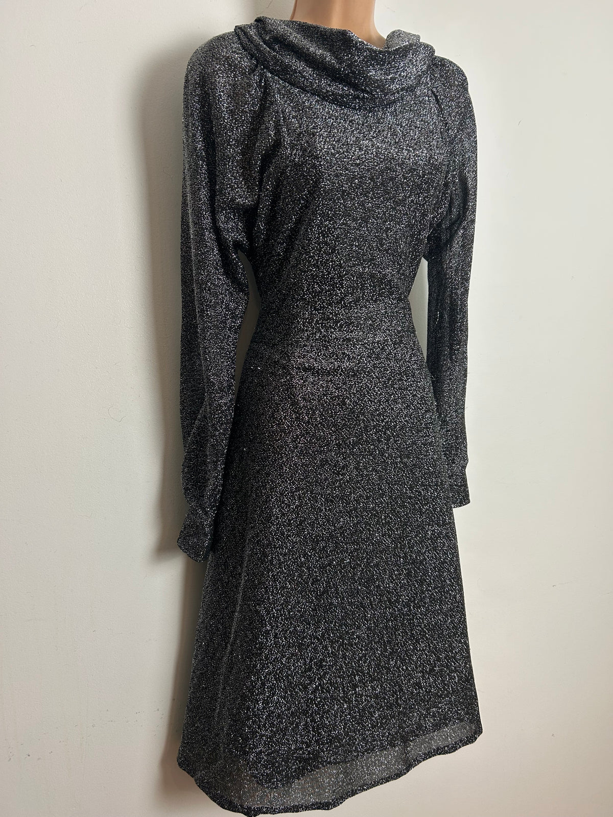 Vintage 1970s Size 8-10 Black & Silver Lurex Cowl Neck Long Sleeve Tie Back Xmas Party Dress