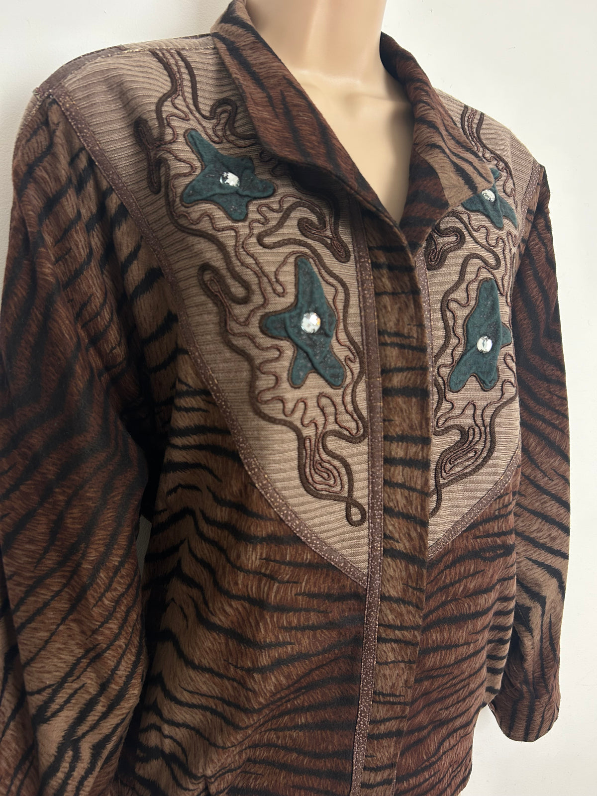 Vintage 1980s Size 12-14 Brown & Black Tiger Stripe Animal Print Braid & Applique Bomber Style Jacket