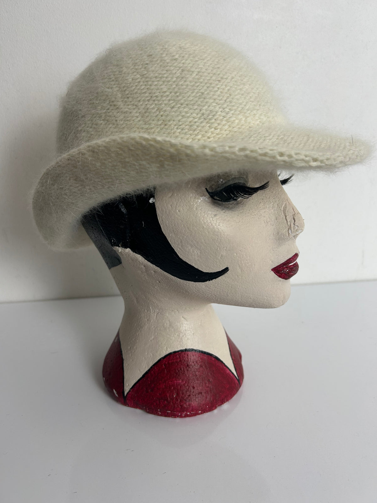 Vintage 1970s Cream Angora & Wool Mix Fedora Style Hat