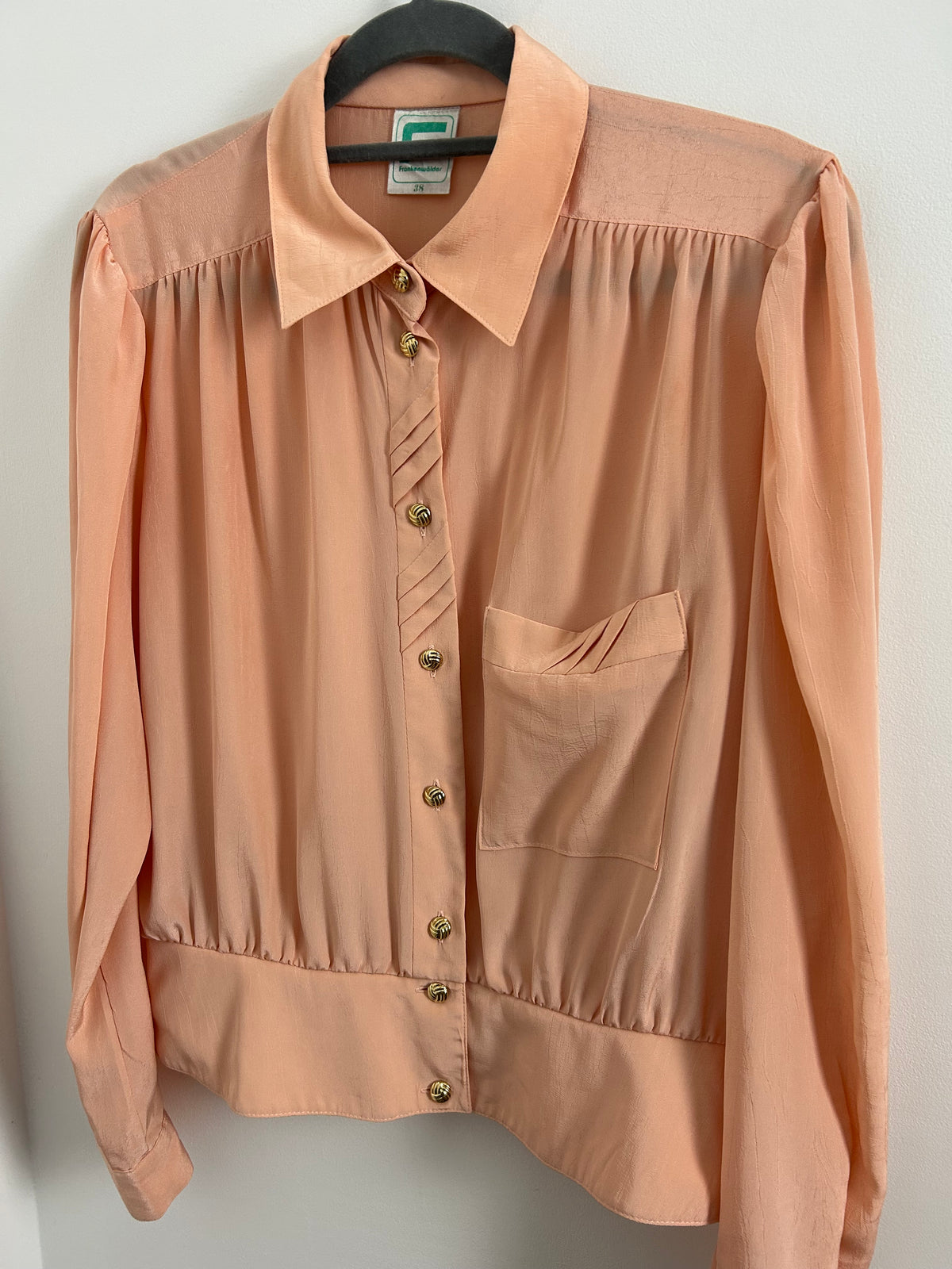 Vintage 1980s FRANKENWALDER Size 12-14 Pale Peach Pleat Detail Long Sleeve Peplum Blouse