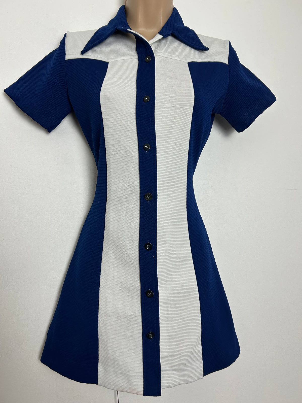 Vintage 1960s SOLTEX Size 8 Navy Blue & White Ribbed Polyester Mini Mod Dress