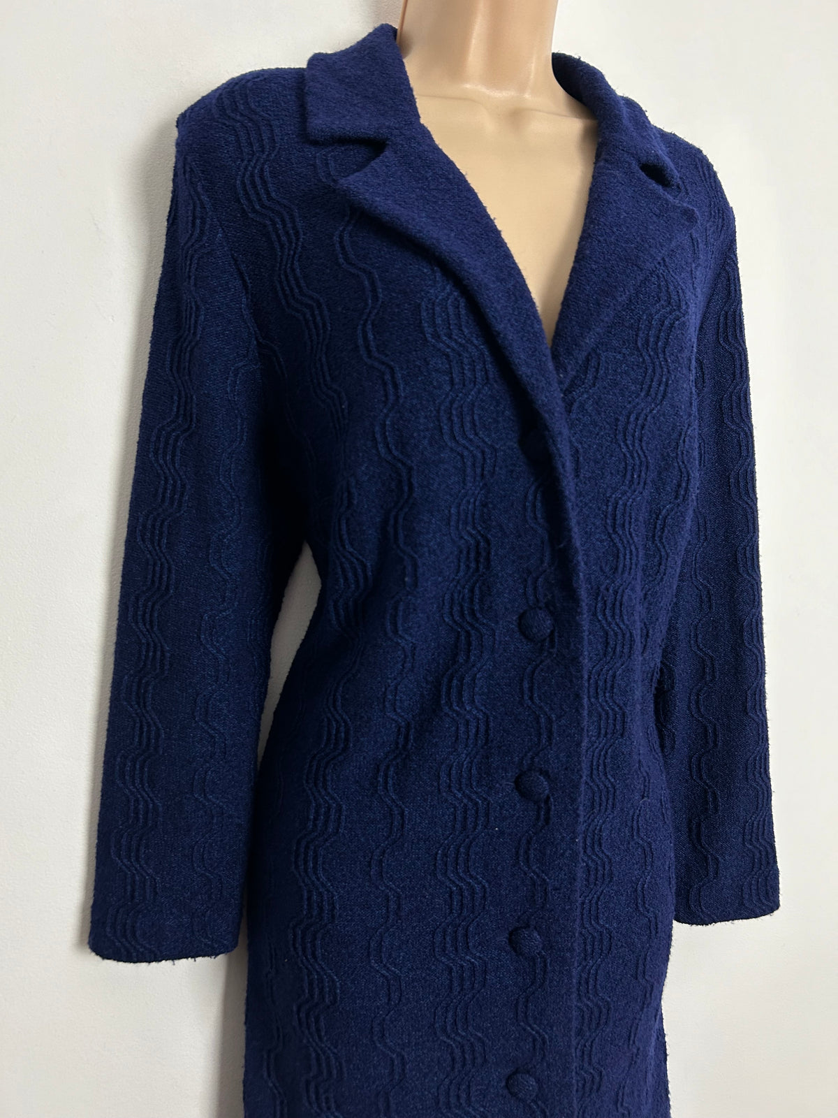 Vintage 1970s SAINT DENIS UK Size 16 Navy Blue Textured Wavy Stripe Jersey Long Sleeve Mod Shift Dress