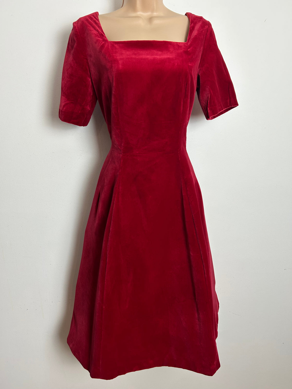 Vintage Late 1950s Size 10 Beautiful Red Velvet Christmas Party Dress Size 10