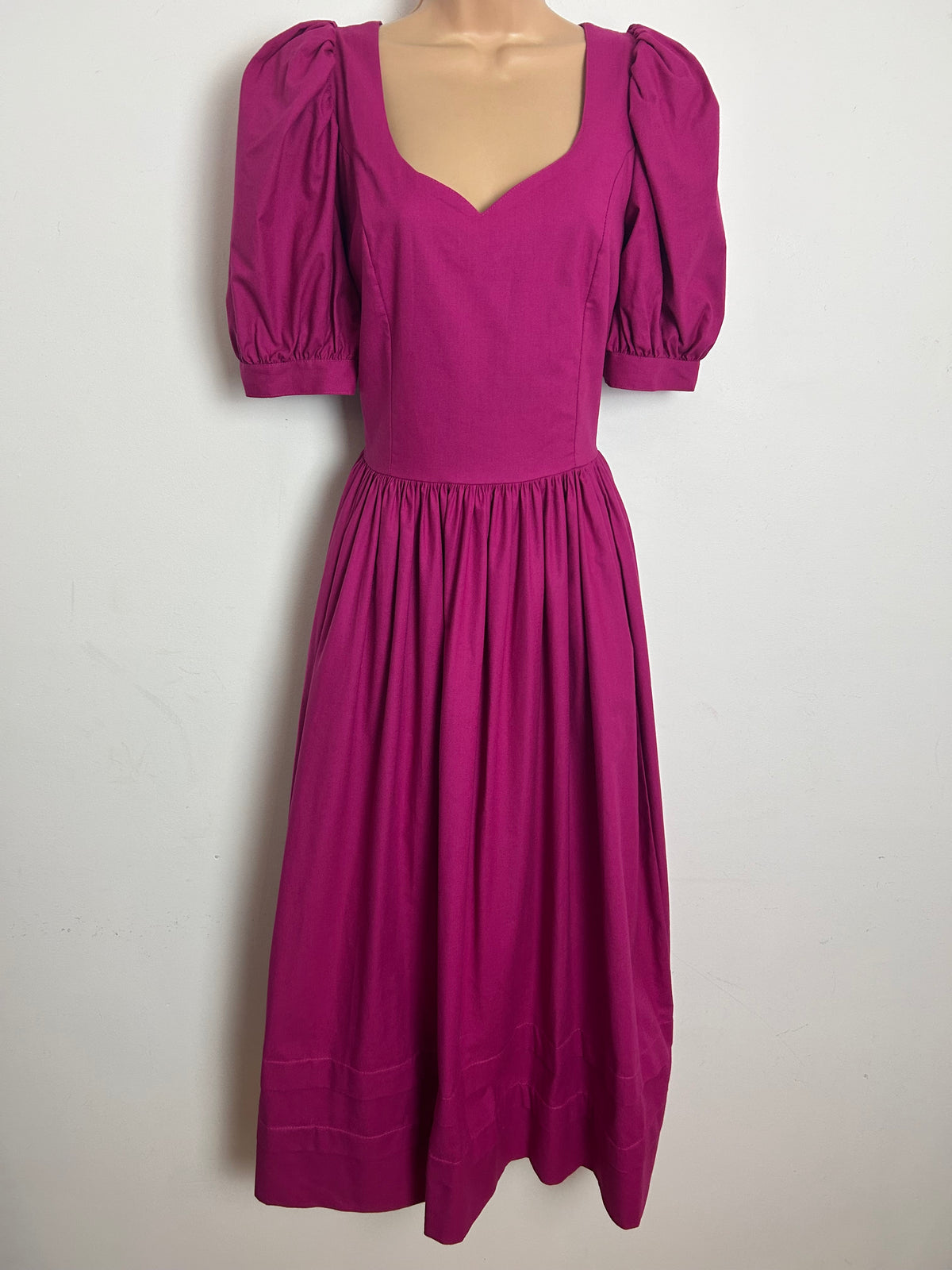 Vintage 1980s LAURA ASHLEY Size 12 (16 On Label) Fuchsia Pink Puff Sleeve Pleated Midi Dress
