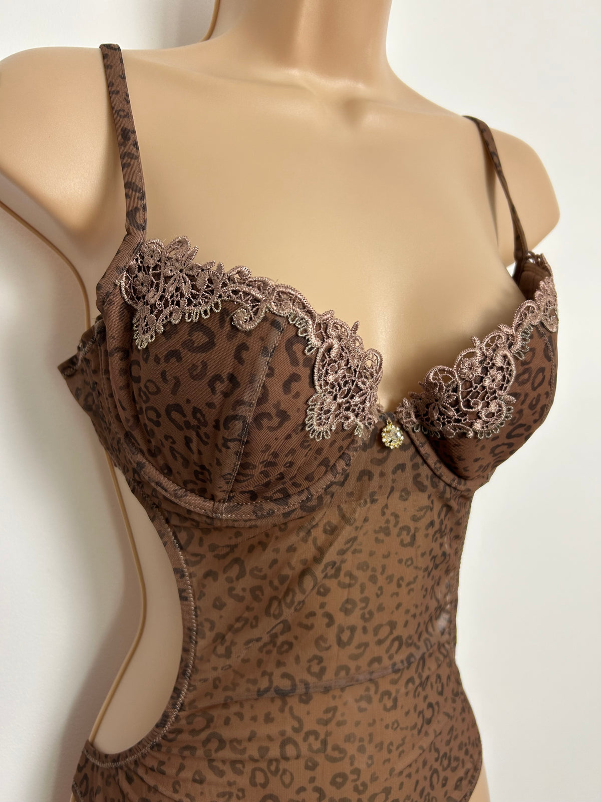 Vintage Y2K BNWT PIERRE CARDIN Size 36B Leopard Print Bodysuit