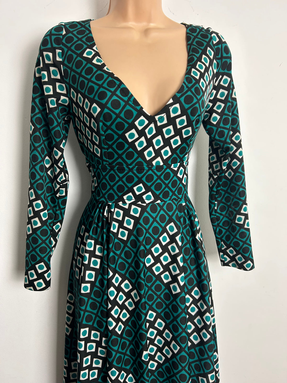 Vintage 1970s LEROSE Size 8 Black Teal & White Diamond & Spot Print Long Sleeve Maxi Dress