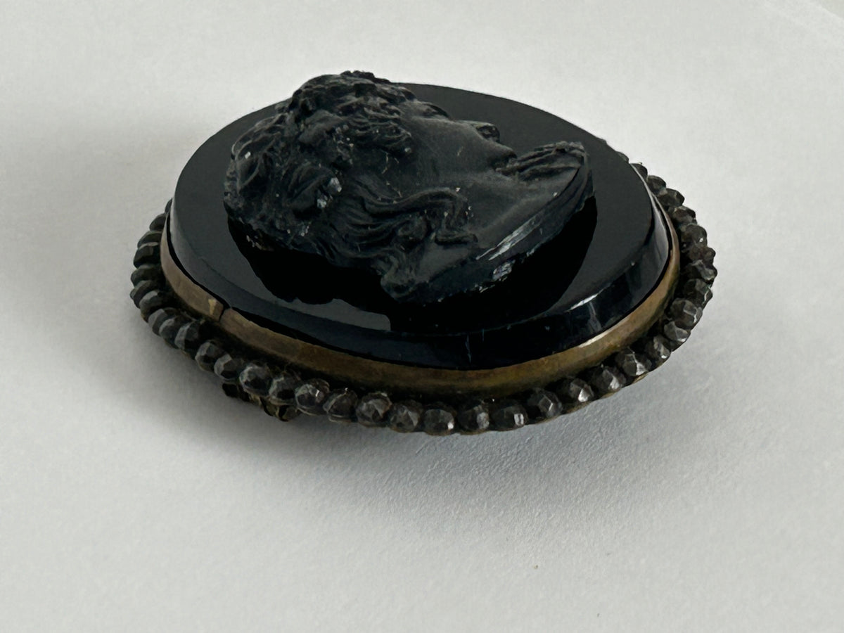 Antique Victorian Pinchbeck & Jet Mourning Cameo Brooch