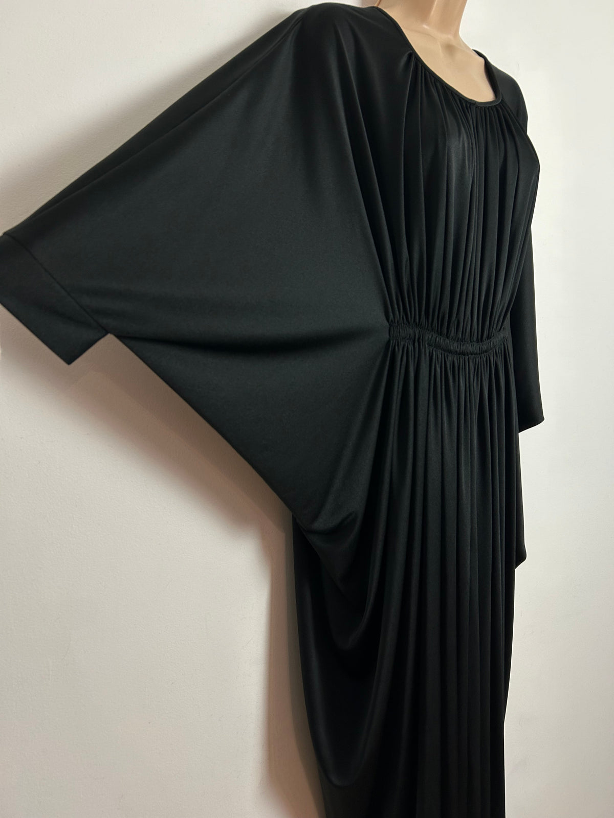 Vintage 1970s UZANEL UK Size 14-16 Black Draped Wide Cuffed Sleeve Occasion Evening Maxi Dress