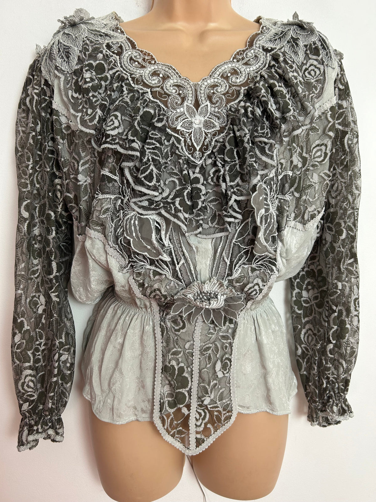 Vintage 80s 90s UK Size 12 Gorgeous Silvery Grey Lace Ruffle Trim Long Sleeve Top