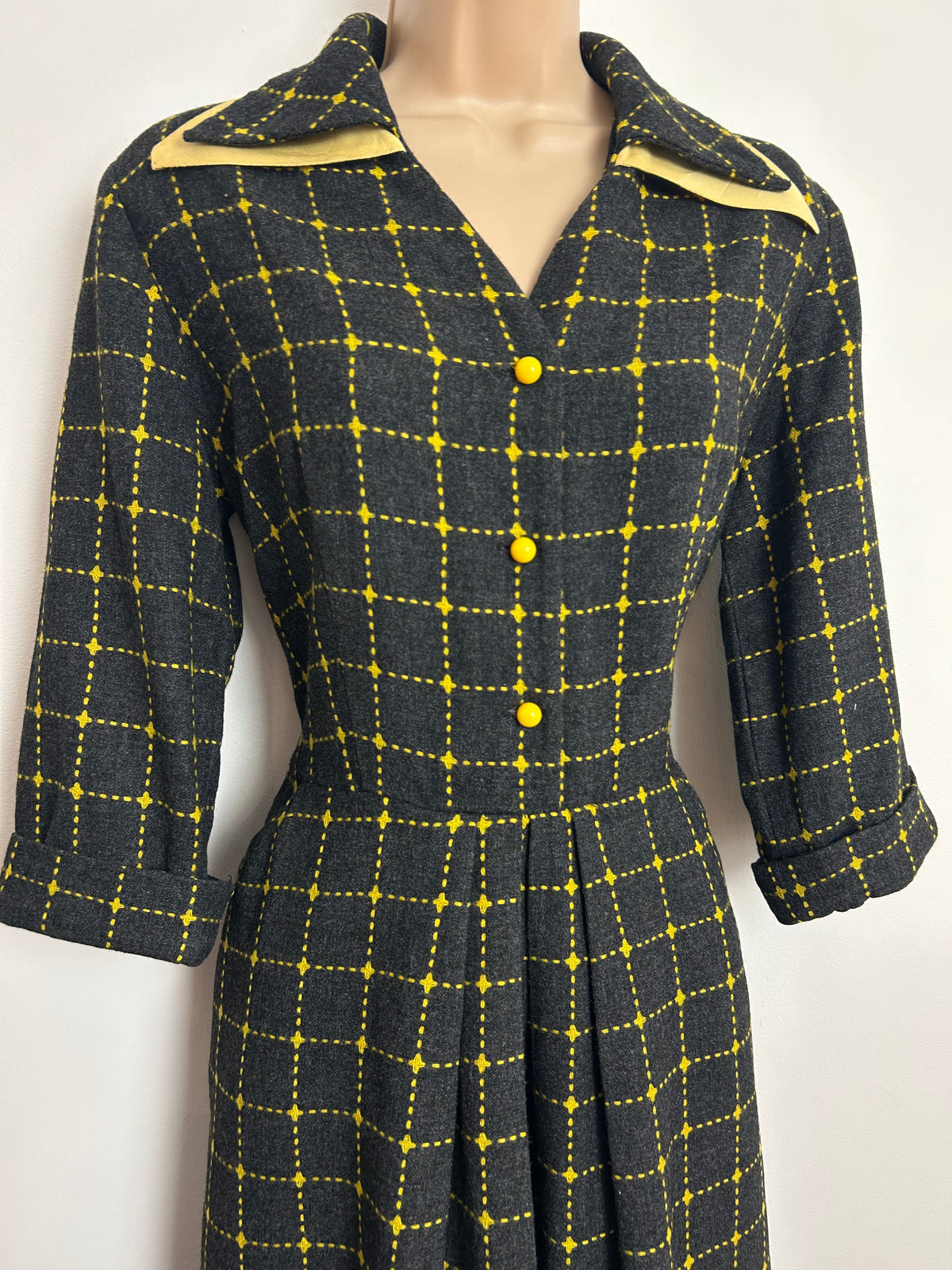Vintage 1950s Size 12 Dark Grey & Yellow Check Pattern Pleated Wool Blend Pleated Day Dress