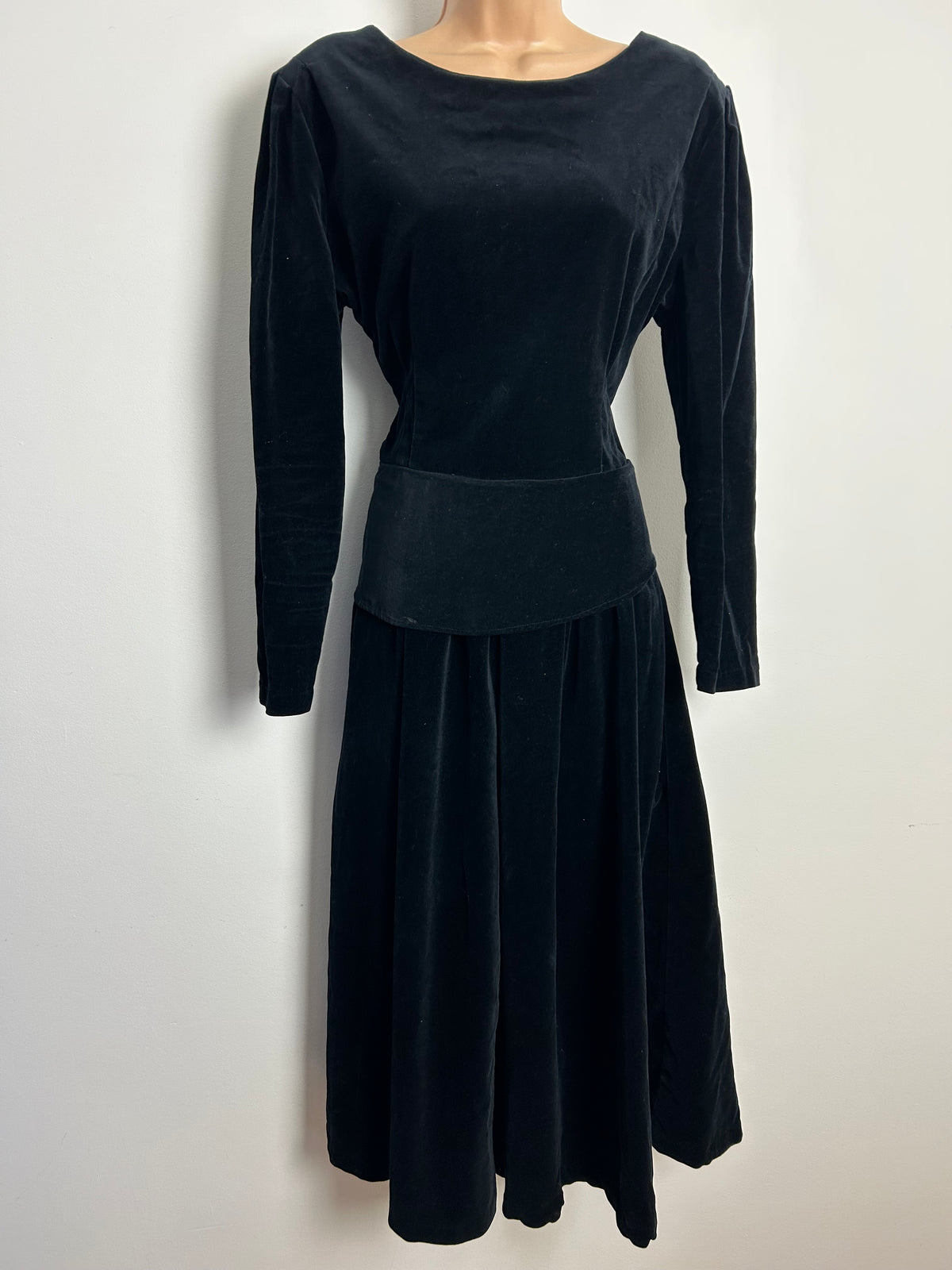 Vintage 1970s ADINI Size 12 Black Indian Cotton Velvet Peplum Tie Back Gothic Midi Dress