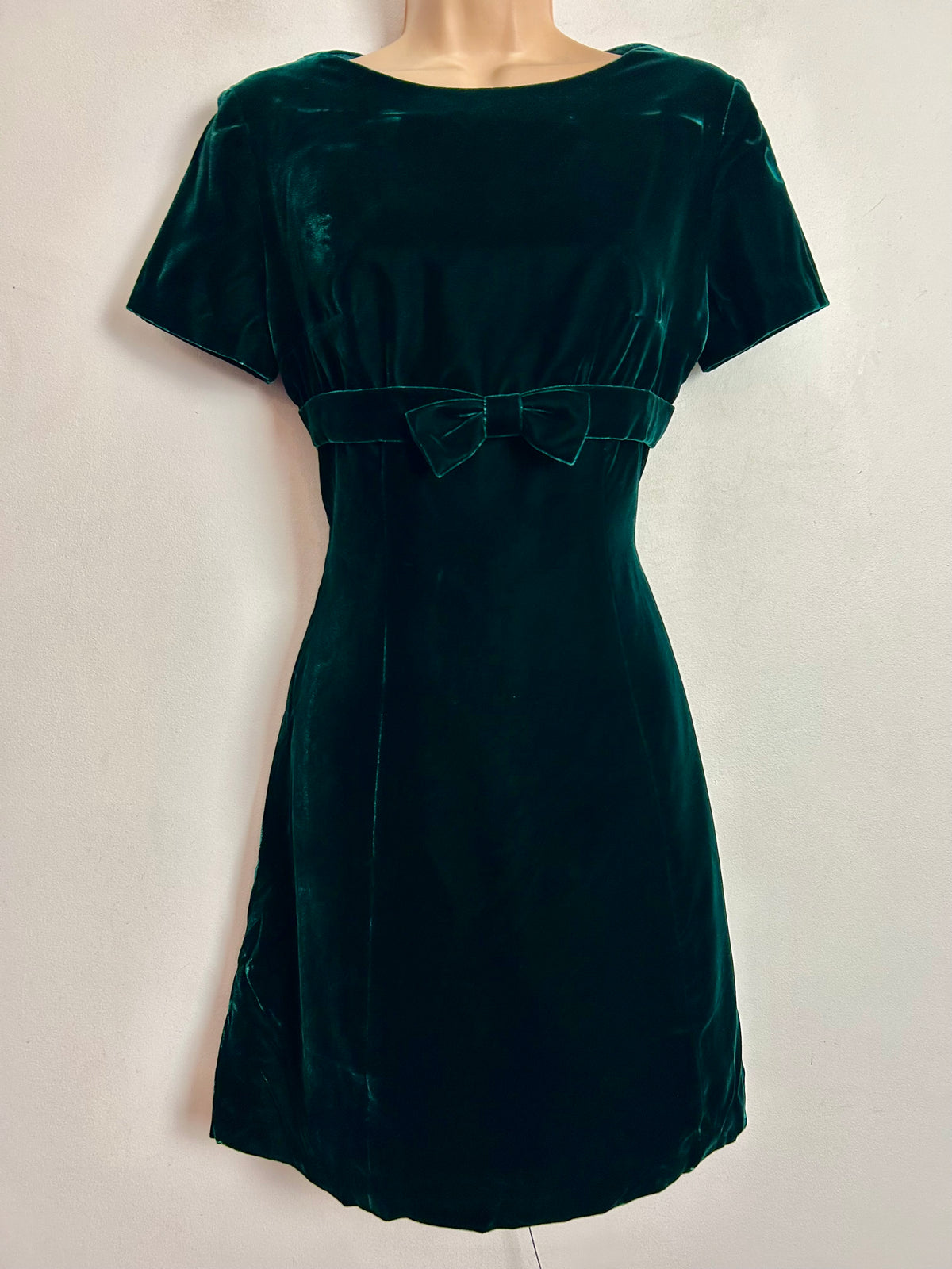 Vintage 1960s UK Size 8-10 Bottle Green Velvet Bow Detail Xmas Mod Dress