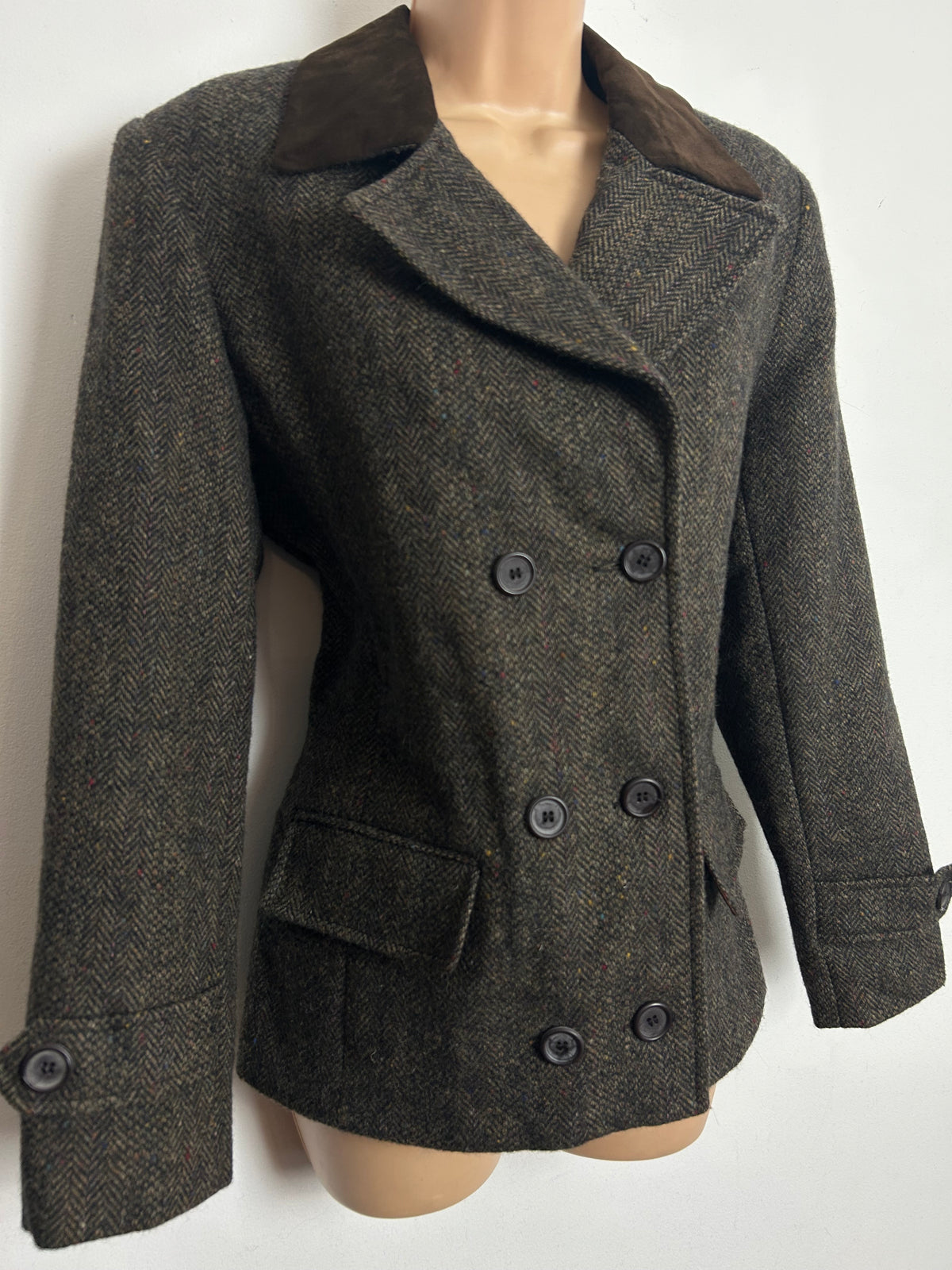 Vintage 1980s CHARACTER SUBURBANWEAR Size 12 Brown Wool Tweed Blazer With Suede Collar
