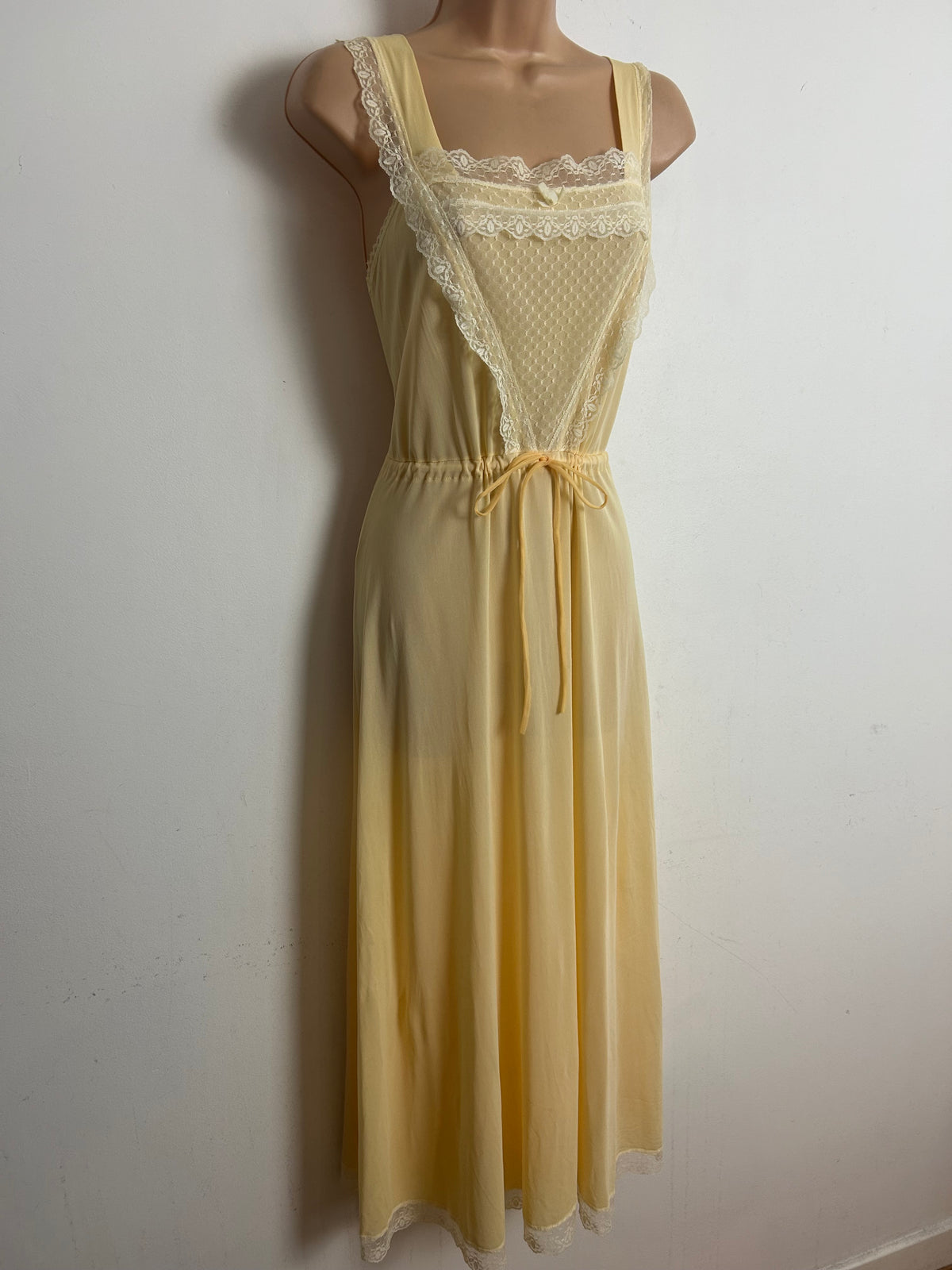 Vintage 1960s Size 12 Butterscotch Yellow Lace Trim Draw Tie Nightie Nylon Nightdress