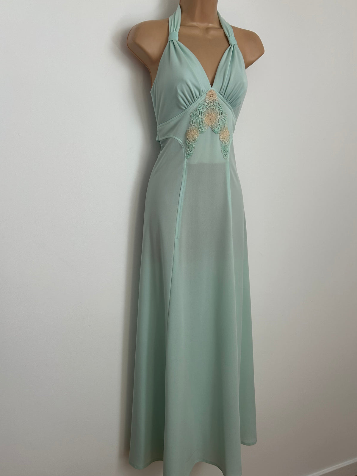 Vintage 1970s Size 6-8 Pale Mint Green Racer Back Lace Applique Detail Summer Maxi Dress