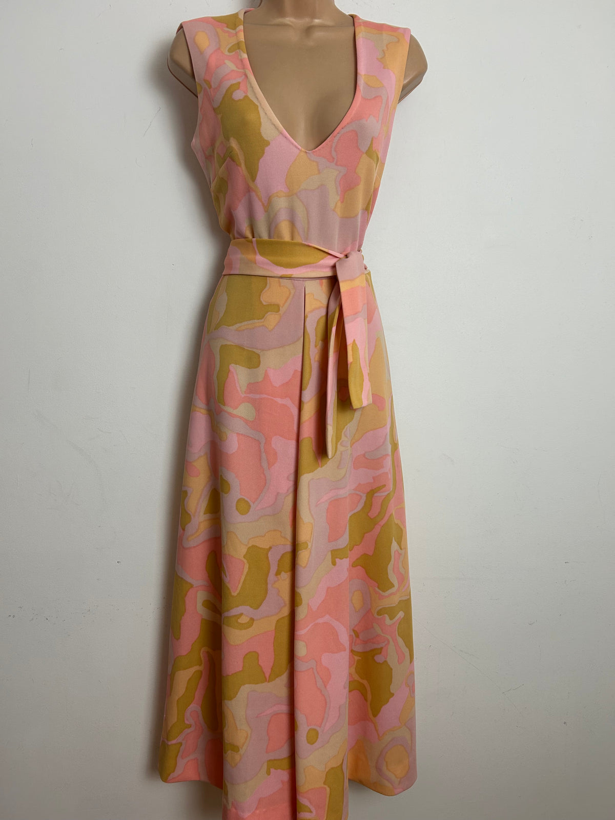 Vintage 1970s Size 12 AMAZING Pastel Pink & Peach Tones Psychedelic Print Wide Leg Palazzo Jumpsuit