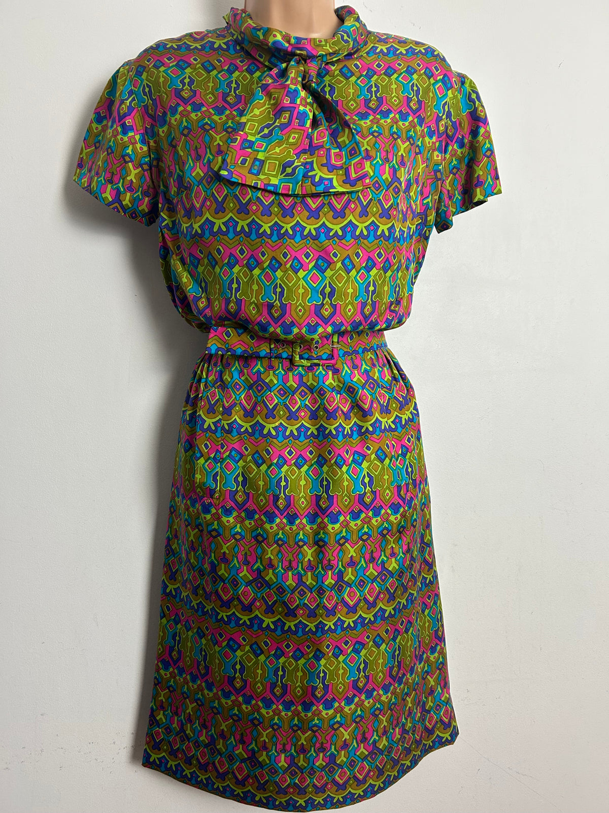 Vintage 1960s Size 10 Green Pink Purple & Tan Brown Abstract Print SILK Belted Mod Dress