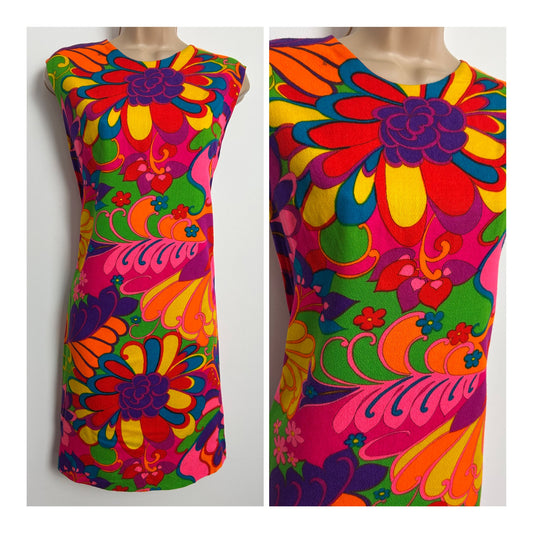 Vintage 1960s AMAZING Size 10-12 Vibrant Multicolour Hawaiian Psychedelic Floral Print Mini Shift Dress