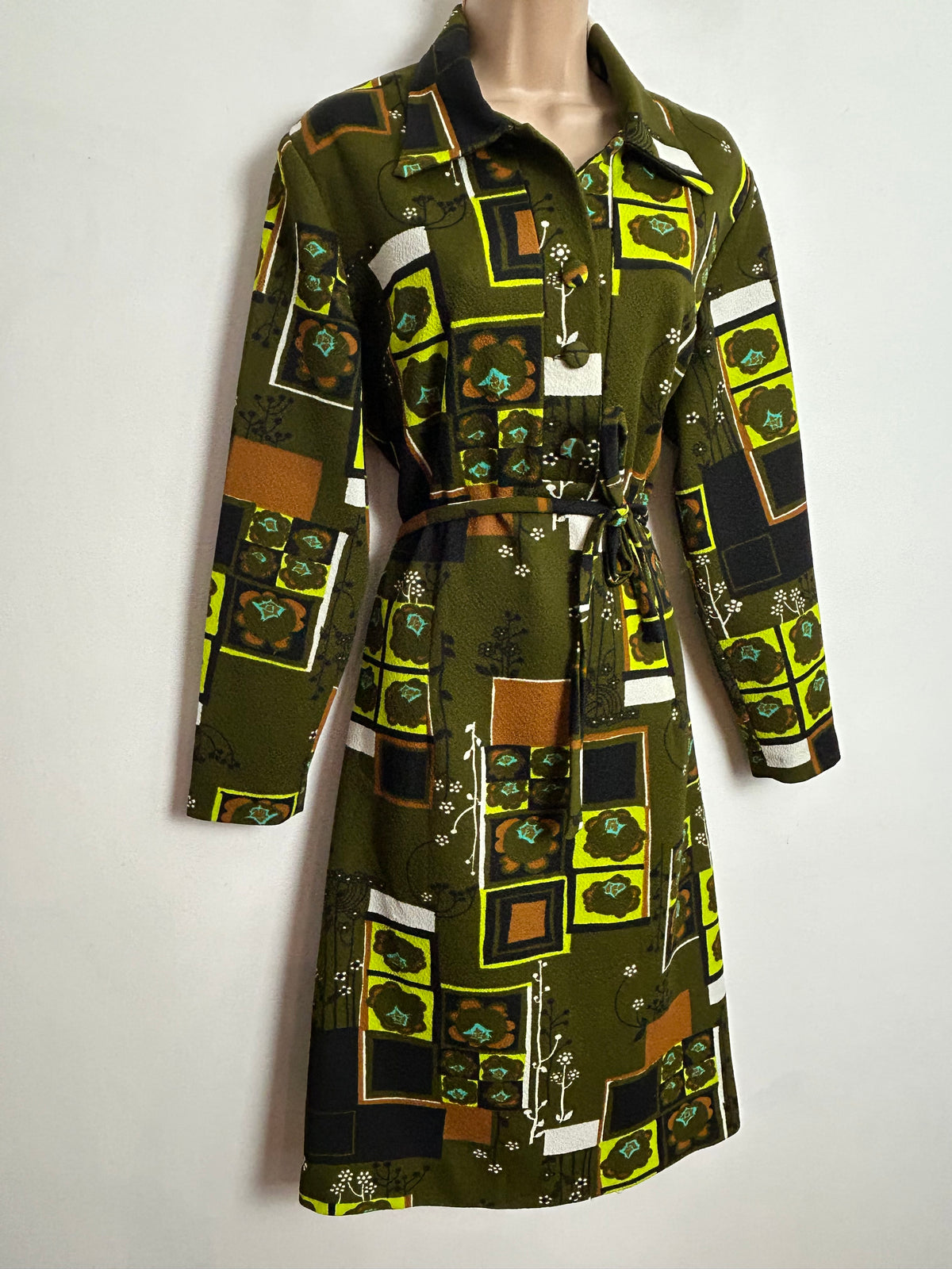 Vintage 1960s UK Size 14-16 Green Tones Abstract Print Crimplene Long Sleeve Belted Mod Dress